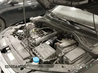 ✅ 2021 Volkswagen Jetta S • VIN: 3VWN57BU8MM007990 • Lot: 42303170. Wystawiony na IAAI z przebiegiem 62 289 mil. Bezpłatny archiwum sprzedaży aukcyjnych z USA i szczegółowy raport historii pojazdu na DreamBid. Zdjęcie 19.