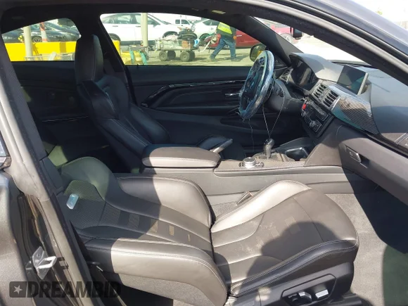 ✅ 2017 BMW M4 • VIN: WBS3R9C37HA014408 • Лот: 43076131. Опубліковано раніше на IAAI з пробігом 38 761 миль. Безкоштовний доступ до архіву аукціонних продажів зі США та докладний звіт про історію автомобіля на DreamBid. Зображення 5.