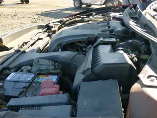 ✅ 2016 Nissan Maxima Platinum • VIN: 1N4AA6AP3GC902379 • Lot: 41454987. Wystawiony na IAAI z przebiegiem 245 563 mil. Bezpłatny archiwum sprzedaży aukcyjnych z USA i szczegółowy raport historii pojazdu na DreamBid. Zdjęcie 18.