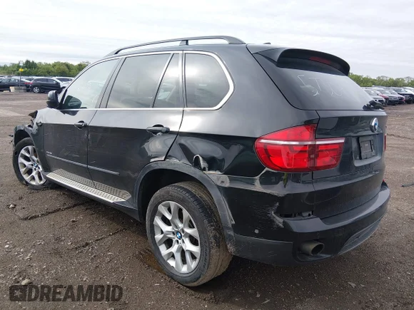 ✅ 2013 BMW X5 xDrive35i • VIN: 5UXZV4C56D0G57304 • Lot: 45167035. Wystawiony na IAAI z przebiegiem Nie podano. Bezpłatny archiwum sprzedaży aukcyjnych z USA i szczegółowy raport historii pojazdu na DreamBid. Zdjęcie 3.