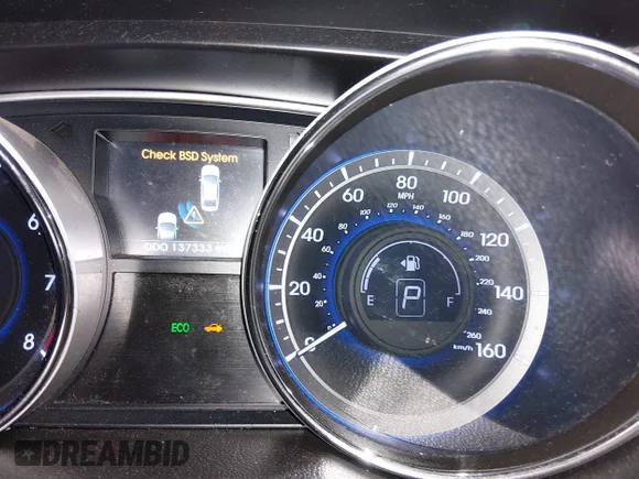 ✅ 2014 Hyundai Sonata Limited • VIN: 5NPEC4AB0EH940930 • Lot: 44391366. Wystawiony na IAAI z przebiegiem 137 333 mil. Bezpłatny archiwum sprzedaży aukcyjnych z USA i szczegółowy raport historii pojazdu na DreamBid. Zdjęcie 7.