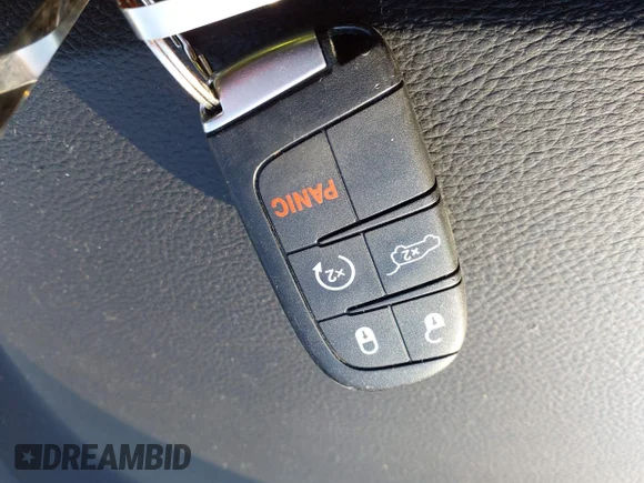 ✅ 2018 Jeep Grand Cherokee Limited • VIN: 1C4RJFBGXJC382605 • Lot: 43885872. Wystawiony na IAAI z przebiegiem 129 386 mil. Bezpłatny archiwum sprzedaży aukcyjnych z USA i szczegółowy raport historii pojazdu na DreamBid. Zdjęcie 11.