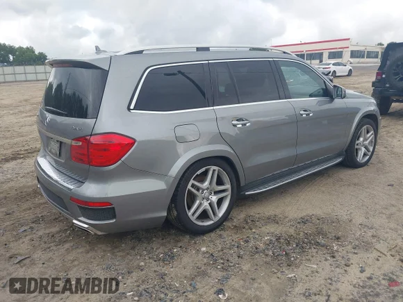 ✅ 2014 Mercedes-Benz GL 550 • VIN: 4JGDF7DE0EA385880 • Лот: 45338310. Опубликован ранее на IAAI с пробегом 125 931 миль. Бесплатный доступ к архиву аукционных продаж из США и подробный отчёт об истории автомобиля на DreamBid. Изображение 4.