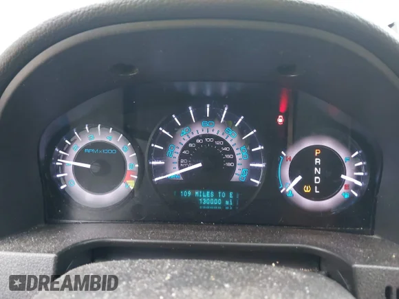 ✅ 2010 Mercury Milan • VIN: 3MEHM0HA8AR663126 • Лот: 44774176. Опубліковано раніше на IAAI з пробігом 130 000 миль. Безкоштовний доступ до архіву аукціонних продажів зі США та докладний звіт про історію автомобіля на DreamBid. Зображення 7.