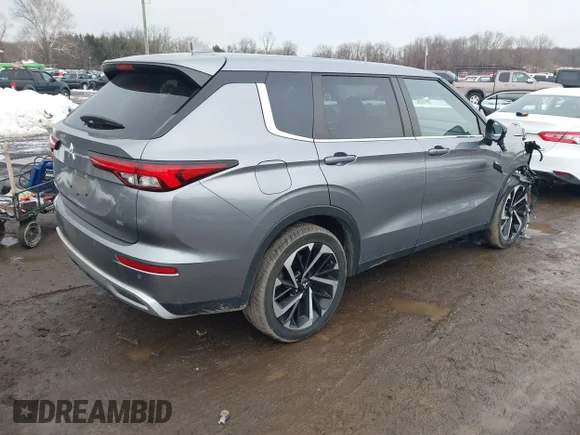 ✅ 2022 Mitsubishi Outlander SE • VIN: JA4J3UA83NZ020750 • Lot: 44491710. Listed on IAAI with 17,405 mi. Free auction sales archive from the USA and detailed vehicle history report at DreamBid. Image 4.