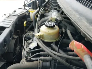 ✅ 2004 Chrysler Town & Country Limited • VIN: 2C8GP64L84R515209 • Lot: 42504208. Wystawiony na IAAI z przebiegiem 94 405 mil. Bezpłatny archiwum sprzedaży aukcyjnych z USA i szczegółowy raport historii pojazdu na DreamBid. Zdjęcie 15.