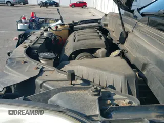 ✅ 2011 Buick Enclave CX • VIN: 5GAKRAEDXBJ367132 • Lot: 42638026. Wystawiony na IAAI z przebiegiem 181 714 mil. Bezpłatny archiwum sprzedaży aukcyjnych z USA i szczegółowy raport historii pojazdu na DreamBid. Zdjęcie 20.