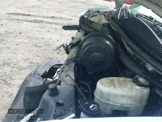 ✅ 2013 GMC Savana • VIN: 1GTW7FCG8D1172911 • Lot: 42129651. Wystawiony na IAAI z przebiegiem 197 771 mil. Bezpłatny archiwum sprzedaży aukcyjnych z USA i szczegółowy raport historii pojazdu na DreamBid. Zdjęcie 21.