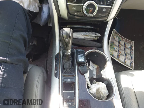 ✅ 2016 Acura TLX • VIN: 19UUB1F35GA014629 • Lot: 44302992. Listed on IAAI with 118,588 mi. Free auction sales archive from the USA and detailed vehicle history report at DreamBid. Image 11.