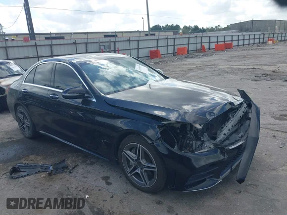 ✅ 2020 Mercedes-Benz C 300 • VIN: 55SWF8EBXLU324353 • Lot: 44498878. Wystawiony na IAAI z przebiegiem 90 828 mil. Bezpłatny archiwum sprzedaży aukcyjnych z USA i szczegółowy raport historii pojazdu na DreamBid. Zdjęcie 1.