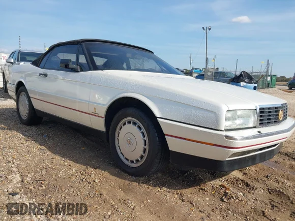 ✅ 1992 Cadillac Allante • VIN: 1G6VS3387NU125826 • Lot: 43743383. Wystawiony na IAAI z przebiegiem 91 256 mil. Bezpłatny archiwum sprzedaży aukcyjnych z USA i szczegółowy raport historii pojazdu na DreamBid. Zdjęcie 1.