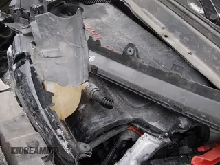 ✅ 2017 Jeep Renegade Latitude • VIN: ZACCJBBB3HPG03566 • Lot: 43810057. Listed on IAAI with 90,279 mi. Free auction sales archive from the USA and detailed vehicle history report at DreamBid. Image 19.