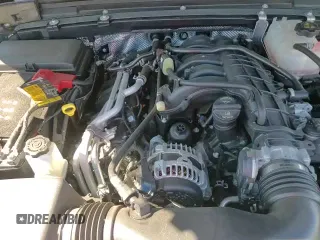 ✅ 2024 Jeep Gladiator Sport S • VIN: 1C6HJTAG6RL126587 • Lot: 71881905. Listed on Copart with 10,032 mi. Free auction sales archive from the USA and detailed vehicle history report at DreamBid. Image 15.