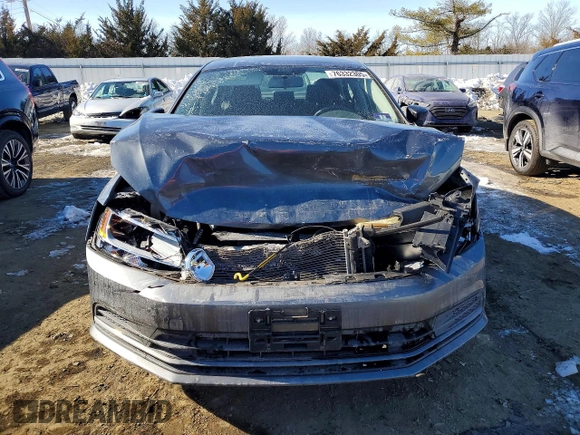 ✅ 2015 Volkswagen Jetta S • VIN: 3VW1K7AJ5FM423786 • Lot: 76332305. Wystawiony na Copart z przebiegiem 46 521 mil. Bezpłatny archiwum sprzedaży aukcyjnych z USA i szczegółowy raport historii pojazdu na DreamBid. Zdjęcie 5.