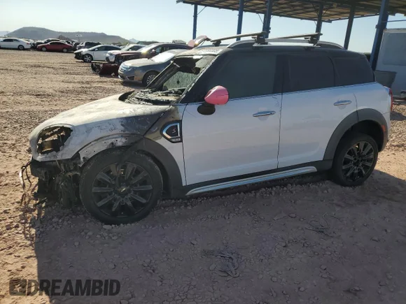 ✅ 2017 MINI Countryman Cooper S • VIN: WMZYT3C36H3D98085 • Лот: 67230205. Опубликован ранее на Copart с пробегом Не указан. Бесплатный доступ к архиву аукционных продаж из США и подробный отчёт об истории автомобиля на DreamBid. Изображение 1.