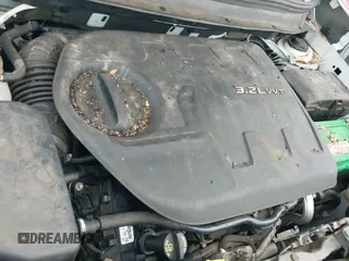 ✅ 2014 Jeep Cherokee Trailhawk • VIN: 1C4PJMBS3EW182198 • Lot: 43505854. Wystawiony na IAAI z przebiegiem 146 044 mil. Bezpłatny archiwum sprzedaży aukcyjnych z USA i szczegółowy raport historii pojazdu na DreamBid. Zdjęcie 22.