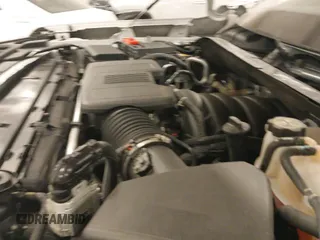 ✅ 2023 GMC Yukon XL Denali Ultimate • VIN: 1GKS2KKL9PR557408 • Lot: 41275837. Wystawiony na IAAI z przebiegiem 19 556 mil. Bezpłatny archiwum sprzedaży aukcyjnych z USA i szczegółowy raport historii pojazdu na DreamBid. Zdjęcie 19.