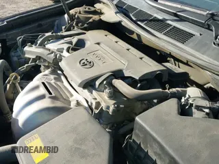 ✅ 2015 Toyota Camry XLE • VIN: 4T1BF1FK7FU050168 • Лот: 43649420. Опубликован ранее на IAAI с пробегом 186 930 миль. Бесплатный доступ к архиву аукционных продаж из США и подробный отчёт об истории автомобиля на DreamBid. Изображение 19.