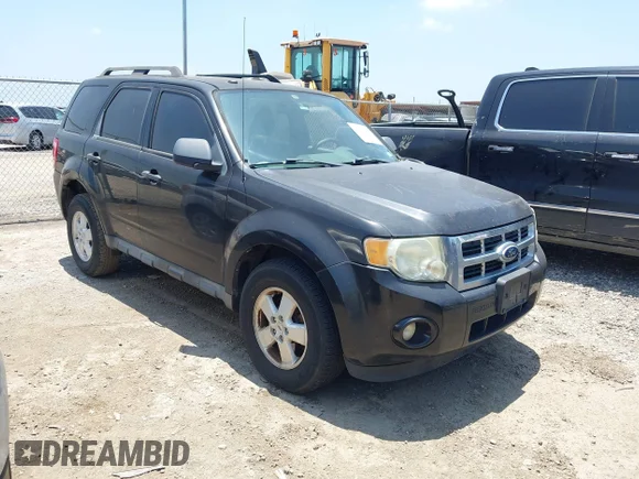 ✅ 2011 Ford Escape XLT • VIN: 1FMCU0DG6BKA08910 • Lot: 45426034. Listed on IAAI with 211,501 mi. Free auction sales archive from the USA and detailed vehicle history report at DreamBid. Image 1.