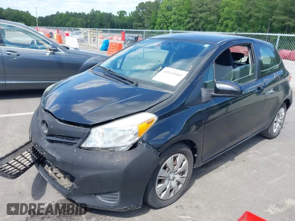 ✅ 2012 Toyota Yaris L • VIN: JTDJTUD38CD511251 • Lot: 45113085. Wystawiony na IAAI z przebiegiem 69 937 mil. Bezpłatny archiwum sprzedaży aukcyjnych z USA i szczegółowy raport historii pojazdu na DreamBid. Zdjęcie 2.
