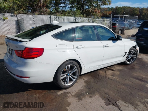 ✅ 2015 BMW 3 Series 328i Gran Turismo xDrive • VIN: WBA3X5C52FD561926 • Lot: 43497442. Wystawiony na IAAI z przebiegiem 99 483 mil. Bezpłatny archiwum sprzedaży aukcyjnych z USA i szczegółowy raport historii pojazdu na DreamBid. Zdjęcie 4.