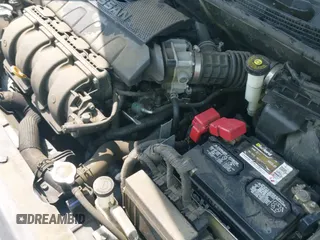 ✅ 2019 Nissan Sentra S • VIN: 3N1AB7AP9KY258466 • Lot: 42668900. Wystawiony na IAAI z przebiegiem 112 026 mil. Bezpłatny archiwum sprzedaży aukcyjnych z USA i szczegółowy raport historii pojazdu na DreamBid. Zdjęcie 19.