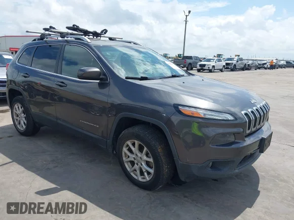 ✅ 2017 Jeep Cherokee Latitude • VIN: 1C4PJLCB7HW586909 • Lot: 44842098. Wystawiony na IAAI z przebiegiem 141 692 mil. Bezpłatny archiwum sprzedaży aukcyjnych z USA i szczegółowy raport historii pojazdu na DreamBid. Zdjęcie 1.