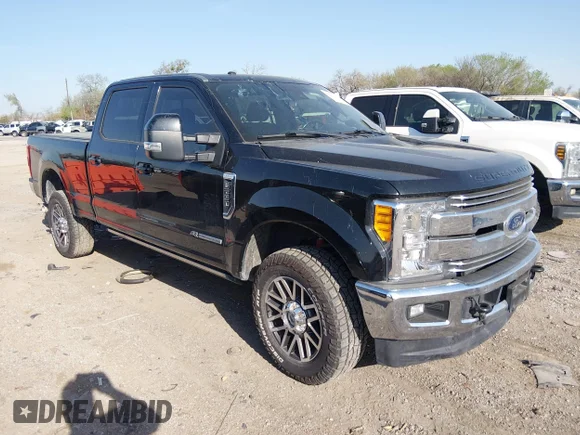 ✅ 2017 Ford F-250 Lariat • VIN: 1FT7W2BT1HEC95768 • Лот: 44661725. Опубликован ранее на IAAI с пробегом 194 472 миль. Бесплатный доступ к архиву аукционных продаж из США и подробный отчёт об истории автомобиля на DreamBid. Изображение 1.