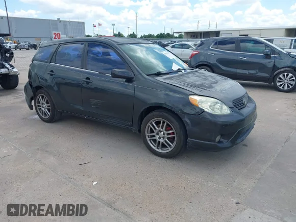 ✅ 2005 Toyota Matrix XR • VIN: 2T1KR32E65C334880 • Лот: 45176971. Опубліковано раніше на IAAI з пробігом 299 999 миль. Безкоштовний доступ до архіву аукціонних продажів зі США та докладний звіт про історію автомобіля на DreamBid. Зображення 1.