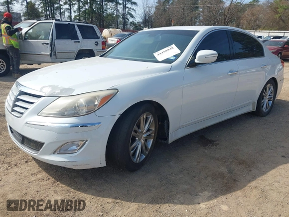 ✅ 2012 Hyundai Genesis 3.8L • VIN: KMHGC4DD6CU171676 • Лот: 44450048. Опубликован ранее на IAAI с пробегом Не указан. Бесплатный доступ к архиву аукционных продаж из США и подробный отчёт об истории автомобиля на DreamBid. Изображение 2.
