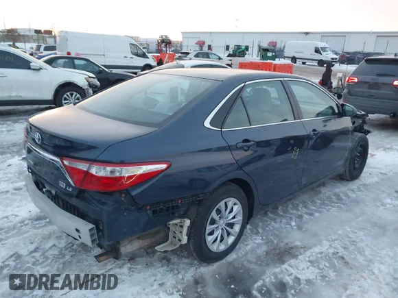 ✅ 2015 Toyota Camry SE • VIN: 4T1BD1FKXFU171251 • Lot: 43940813. Wystawiony na IAAI z przebiegiem 347 450 mil. Bezpłatny archiwum sprzedaży aukcyjnych z USA i szczegółowy raport historii pojazdu na DreamBid. Zdjęcie 4.