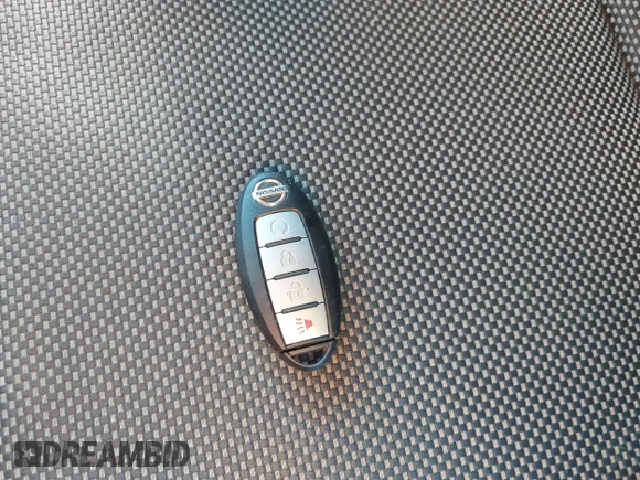 ✅ 2017 Nissan Pathfinder S • VIN: 5N1DR2MM7HC904174 • Lot: 44108842. Wystawiony na IAAI z przebiegiem 141 176 mil. Bezpłatny archiwum sprzedaży aukcyjnych z USA i szczegółowy raport historii pojazdu na DreamBid. Zdjęcie 11.