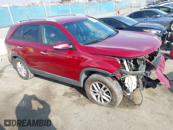 ✅ 2014 Kia Sorento LX • VIN: 5XYKT4A77EG522029 • Лот: 44238171. Опубліковано раніше на IAAI з пробігом 160 477 миль. Безкоштовний доступ до архіву аукціонних продажів зі США та докладний звіт про історію автомобіля на DreamBid. Зображення 1.