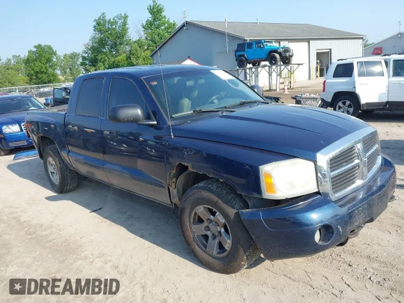 ✅ 2006 Dodge Dakota SLT • VIN: 1D7HW48J86S526451 • Lot: 42471506. Wystawiony na IAAI z przebiegiem 191 674 mil. Bezpłatny archiwum sprzedaży aukcyjnych z USA i szczegółowy raport historii pojazdu na DreamBid. Zdjęcie 1.