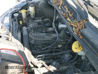 ✅ 2014 Volkswagen Routan SE • VIN: 2C4RVABG8ER134955 • Lot: 43248122. Listed on IAAI with 129,858 mi. Free auction sales archive from the USA and detailed vehicle history report at DreamBid. Image 12.