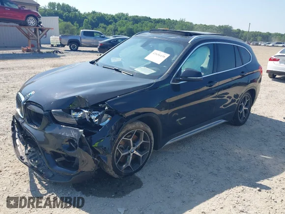 ✅ 2018 BMW X1 xDrive28i • VIN: WBXHT3C38J5K31608 • Lot: 42656438. Wystawiony na IAAI z przebiegiem 53 395 mil. Bezpłatny archiwum sprzedaży aukcyjnych z USA i szczegółowy raport historii pojazdu na DreamBid. Zdjęcie 2.