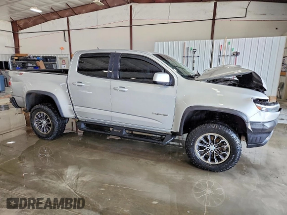 ✅ 2018 Chevrolet Colorado 4WD ZR2 • VIN: 1GCGTEEN1J1125169 • Lot: 48611196. Wystawiony na Copart z przebiegiem 137 452 mil. Bezpłatny archiwum sprzedaży aukcyjnych z USA i szczegółowy raport historii pojazdu na DreamBid. Zdjęcie 4.