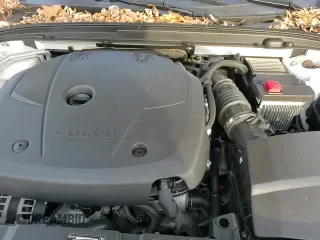 ✅ 2021 Volvo S60 Inscription • VIN: 7JRA22TL8MG096829 • Lot: 81316364. Listed on Copart with 40,169 mi. Free auction sales archive from the USA and detailed vehicle history report at DreamBid. Image 13.