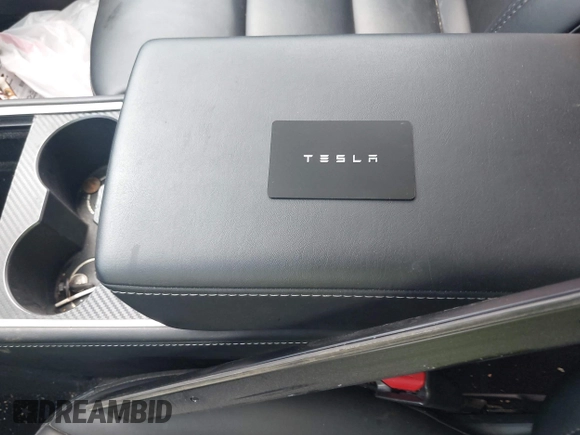 ✅ 2021 Tesla Model Y Long Range • VIN: 5YJYGDEEXMF146651 • Lot: 44648508. Wystawiony na IAAI z przebiegiem 57 036 mil. Bezpłatny archiwum sprzedaży aukcyjnych z USA i szczegółowy raport historii pojazdu na DreamBid. Zdjęcie 11.