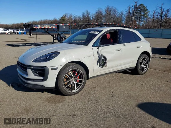✅ 2022 Porsche Macan S • VIN: WP1AG2A50NLB23128 • Лот: 98560005. Опубліковано раніше на Copart з пробігом 64 830 миль. Безкоштовний доступ до архіву аукціонних продажів зі США та докладний звіт про історію автомобіля на DreamBid. Зображення 1.