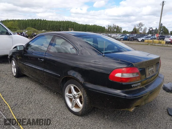✅ 2000 Volvo C70 SE • VIN: YV1NK53D7YJ021391 • Лот: 45109481. Опубліковано раніше на IAAI з пробігом Не вказано. Безкоштовний доступ до архіву аукціонних продажів зі США та докладний звіт про історію автомобіля на DreamBid. Зображення 3.