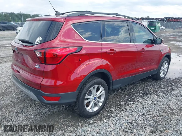 ✅ 2019 Ford Escape SEL • VIN: 1FMCU9HD5KUA01505 • Lot: 44985177. Wystawiony na IAAI z przebiegiem 99 733 mil. Bezpłatny archiwum sprzedaży aukcyjnych z USA i szczegółowy raport historii pojazdu na DreamBid. Zdjęcie 4.