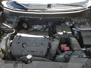 ✅ 2021 Mitsubishi Outlander ES • VIN: JA4ARUAU3MU017161 • Lot: 80076995. Listed on Copart with 93,297 mi. Free auction sales archive from the USA and detailed vehicle history report at DreamBid. Image 17.