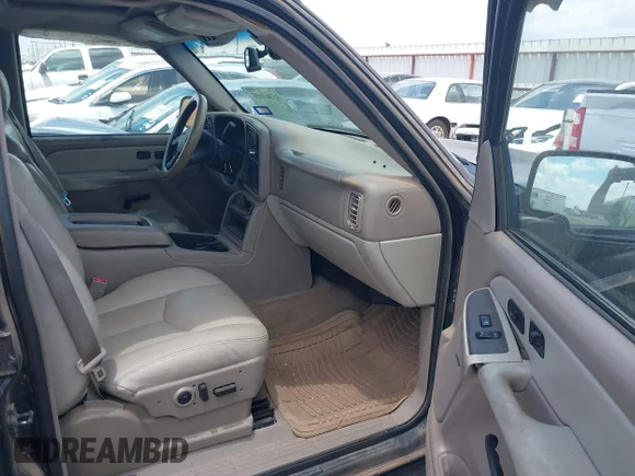 ✅ 2003 GMC Yukon XL SLT • VIN: 1GKFK16Z23J268454 • Lot: 45361655. Wystawiony na IAAI z przebiegiem 229 953 mil. Bezpłatny archiwum sprzedaży aukcyjnych z USA i szczegółowy raport historii pojazdu na DreamBid. Zdjęcie 5.