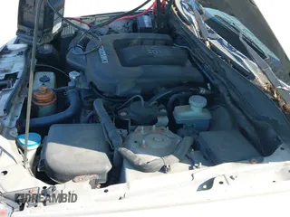 ✅ 2006 Suzuki Grand Vitara Luxury • VIN: JS3TE947164104316 • Lot: 42674249. Wystawiony na IAAI z przebiegiem 152 481 mil. Bezpłatny archiwum sprzedaży aukcyjnych z USA i szczegółowy raport historii pojazdu na DreamBid. Zdjęcie 13.