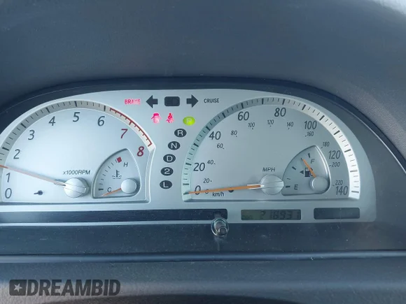 ✅ 2004 Toyota Camry LE • VIN: 4T1BE32K74U845738 • Lot: 43521684. Wystawiony na IAAI z przebiegiem 218 931 mil. Bezpłatny archiwum sprzedaży aukcyjnych z USA i szczegółowy raport historii pojazdu na DreamBid. Zdjęcie 7.