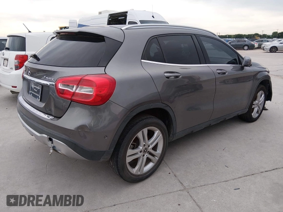 ✅ 2019 Mercedes-Benz GLA 250 • VIN: WDCTG4GB6KJ577663 • Lot: 45135183. Wystawiony na IAAI z przebiegiem 77 312 mil. Bezpłatny archiwum sprzedaży aukcyjnych z USA i szczegółowy raport historii pojazdu na DreamBid. Zdjęcie 4.