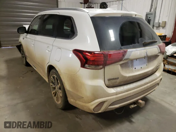 ✅ 2018 Mitsubishi Outlander SEL • VIN: JA4J24A50JZ059220 • Lot: 66108572. Wystawiony na Copart z przebiegiem 59 782 mil. Bezpłatny archiwum sprzedaży aukcyjnych z USA i szczegółowy raport historii pojazdu na DreamBid. Zdjęcie 3.