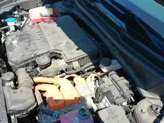 ✅ 2023 Kia Niro SX Touring • VIN: KNDCT3LEXP5084872 • Lot: 42460497. Wystawiony na IAAI z przebiegiem 77 657 mil. Bezpłatny archiwum sprzedaży aukcyjnych z USA i szczegółowy raport historii pojazdu na DreamBid. Zdjęcie 20.