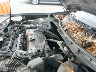 ✅ 2012 Honda Accord LX • VIN: 1HGCP2F33CA146463 • Лот: 43785697. Опубликован ранее на IAAI с пробегом 257 635 миль. Бесплатный доступ к архиву аукционных продаж из США и подробный отчёт об истории автомобиля на DreamBid. Изображение 13.